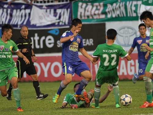 V.League nhìn từ một trận đấu: Khi thần tượng mất chất…