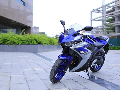 “Mổ xẻ” YZF-R3 Yamaha