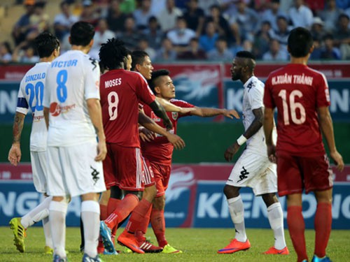 V.League: Lát cắt lại gãy