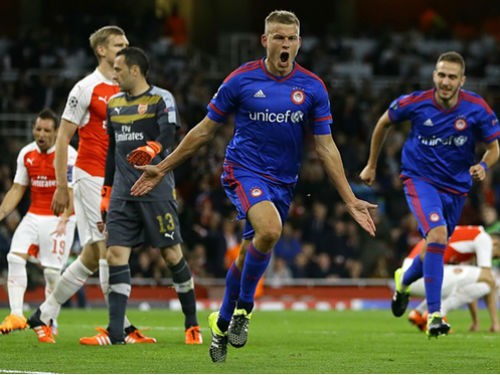 Arsenal 2-3 Olympiakos: Đánh sập pháo đài Emirates