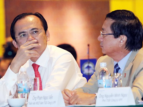 Chuyện từ lễ tổng kết mùa giải 2015:  Điếc