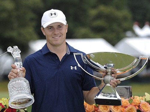 Jordan Spieth vung gậy là ra tiền