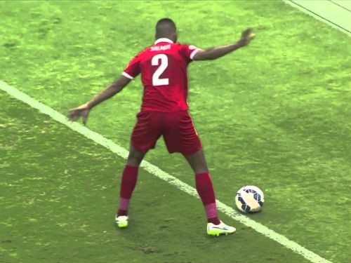 Tình huống bị thổi penalty hài hước nhất lịch sử bóng đá