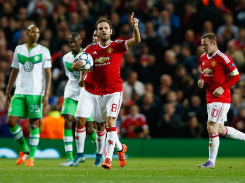 Man Utd 2-1 Wolfsburg: Ngược dòng trên sân nhà, United có chiến thắng đầu tiên