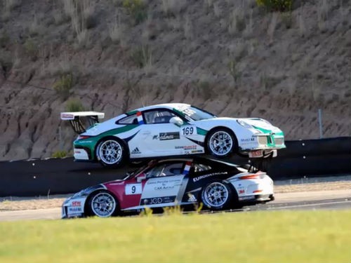 Tai nạn khó đỡ nhất lịch sử đua xe tại giải Porsche Cup, Tây Ban Nha