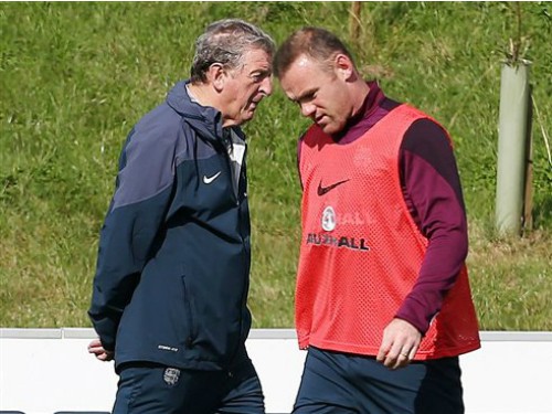 “Có là Rooney thì cũng phải dự bị”