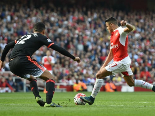 Arsenal 3-0 Man Utd: Bài toán nâng cao của Van Gaal