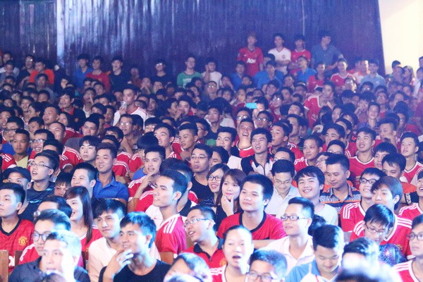 Big offline Arsenal – M.U: Cuồng nhiệt và văn minh