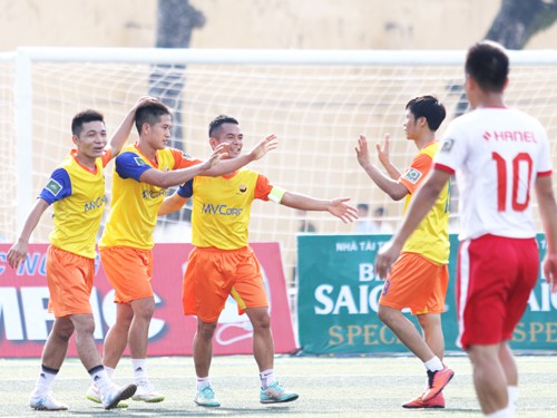 Hanel 0-2 MV Corp: Văn Phú tỏa sáng, MV Corp thắng dễ vòng 5