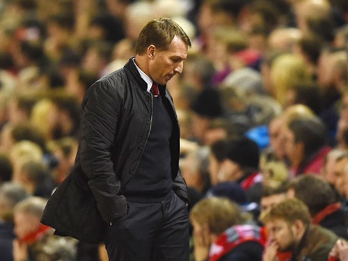 Jamie Carragher: “Rodgers lẽ ra  phải đi từ hè”