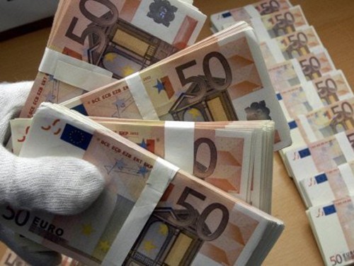 1 tỷ euro trong 15 năm, Barca tiêu tiền như… phá