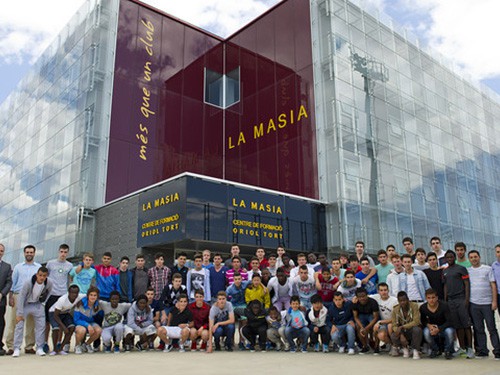 La Masia: Cỗ máy “nhai” tiền
