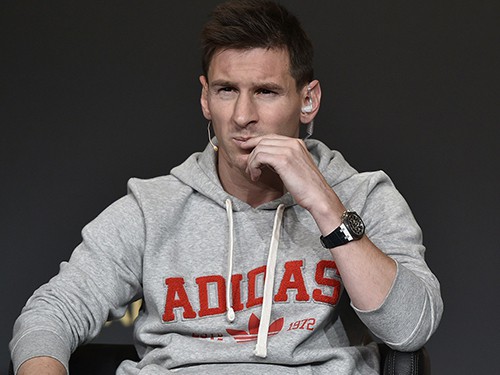 Messi chưa yên thân, dù cha đẻ sắp vào tù