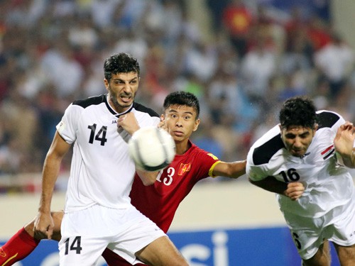 Cầu thủ Iraq “cãi nhau to” vì ĐTVN
