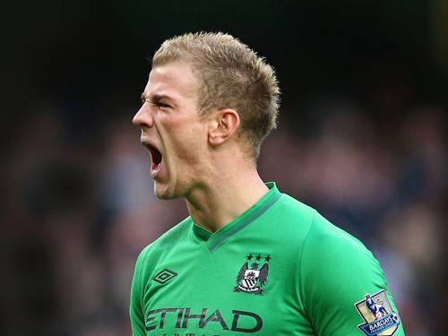 Joe Hart: Cắn răng chịu đau, ôm găng ra sân