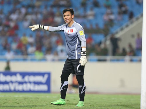 Những tình huống cản phá đẳng cấp không kém De Gea của Nguyên Mạnh