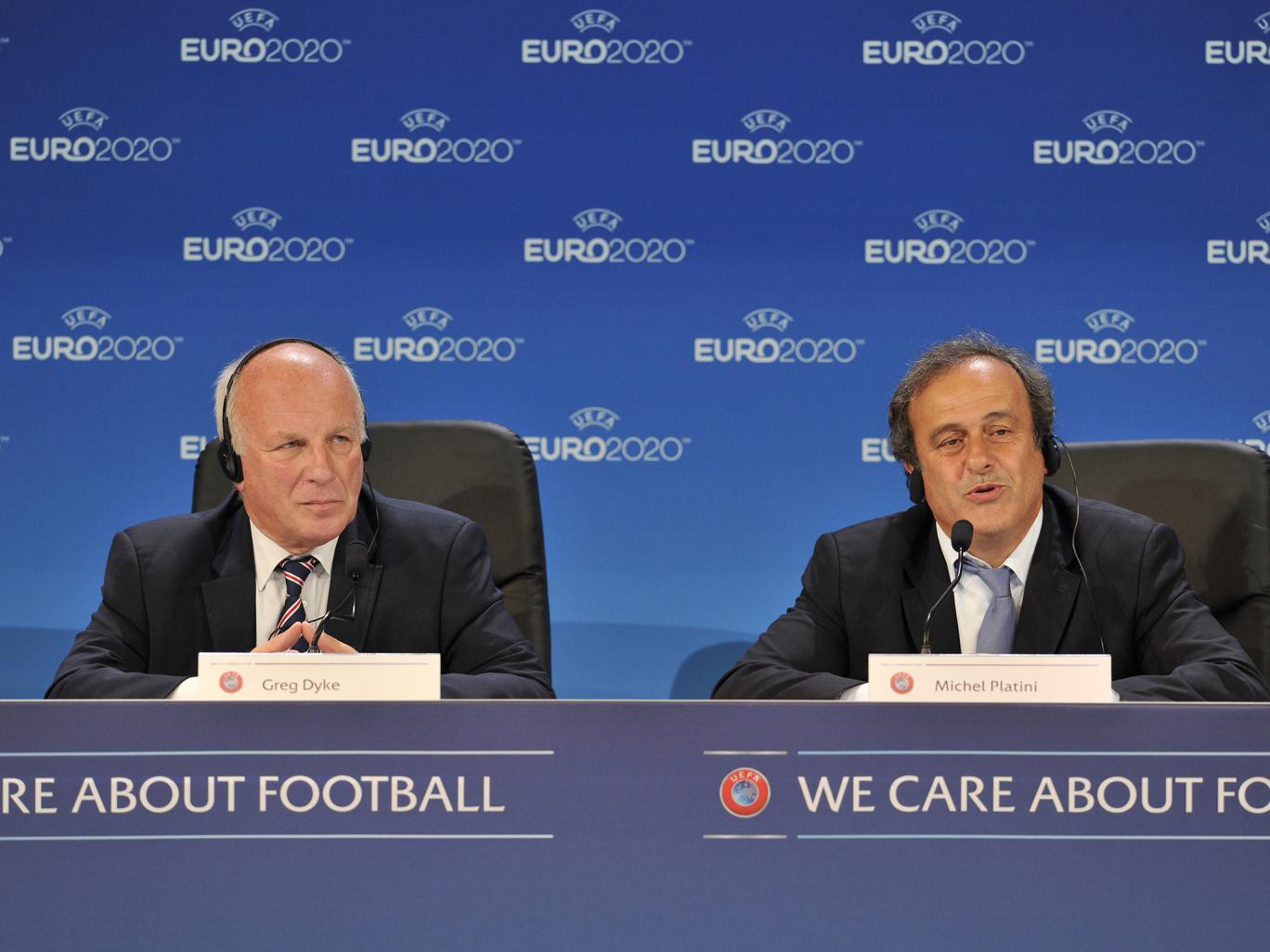 Chủ tịch LĐBĐ Anh (FA) Greg Dyke: Bỏ Platini, ủng hộ “gà nhà”