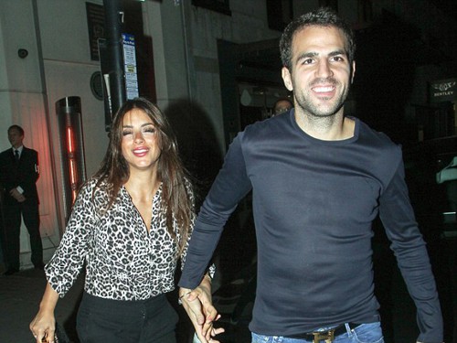 Bị treo bằng nửa năm, Fabregas cậy nhờ Kompany