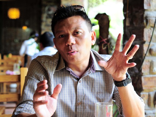 Trợ lý ĐT Thái Lan Apisit và chuyến “do thám” ĐTVN: “Kiatisak muốn 3 điểm ở Mỹ Đình đấy”