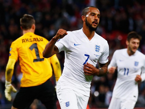 Từ Arsenal đến tuyển Anh: Walcott nay đã lớn