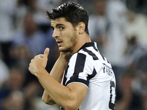 CĐV Tây Ban Nha khoái Morata, ghét Costa