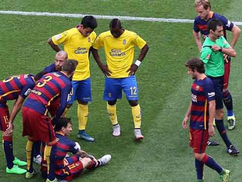 Barcelona: Nỗi khổ của nhà vô địch