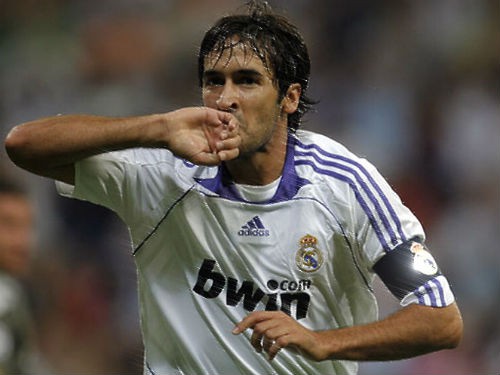Raul Gonzalez – Tạm biệt ‘chúa nhẫn’