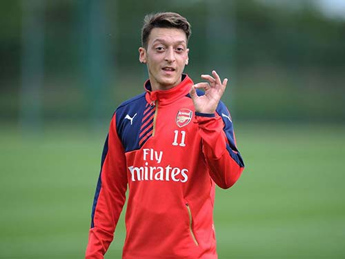 23h30 (17/10), Watford – Arsenal: Ai bảo Oezil lười chạy?