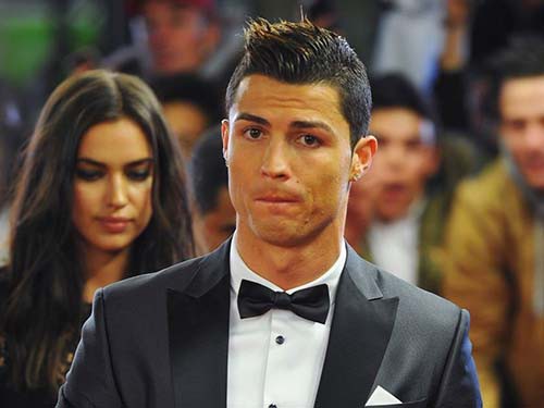 Mất vai diễn, Ronaldo đòi bồi thường 10 triệu euro