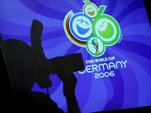 DFB dọa kiện SPIEGEL