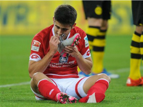 Vòng 9 Bundesliga 2015/16 qua ảnh