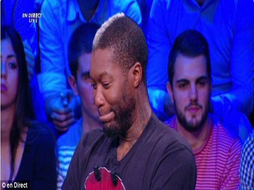 Djibril Cissé quyết định treo giày trong nước mắt