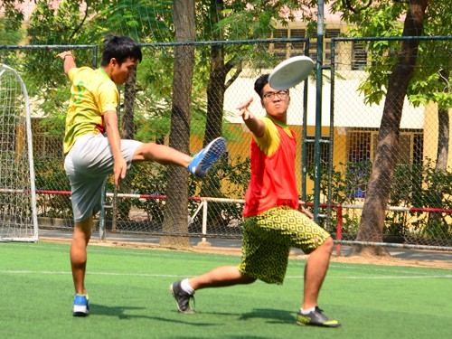 Đời vui vẻ hơn với Frisbee