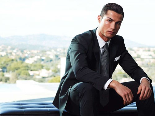 CR7 ngồi chơi xơi...502 tỷ VNĐ của tình địch