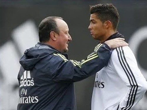 HLV Rafa Benitez: “Dối trá. Tôi nói với Ronaldo hàng ngày”