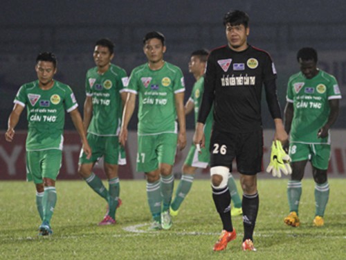 Tổng kết V.League 2015 (Kỳ 9) - CLB XSKT.Cần Thơ: Chuyên nghiệp “giả cầy”