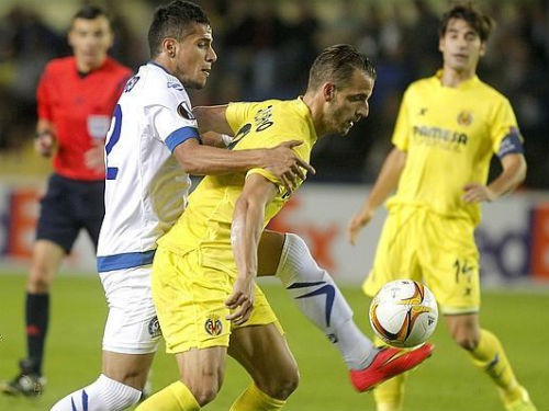 Rớt nước mắt với tình huống bỏ lỡ không tưởng của Roberto Soldado