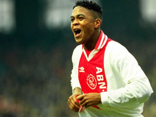 Hổ phụ sinh hổ tử, cùng xem con trai Patrick Kluivert thi đấu trên sân U8