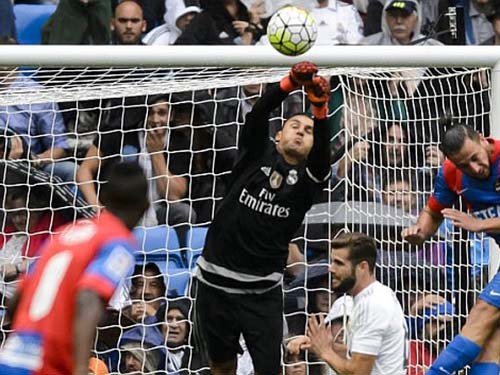 Real Madrid đang có hàng thủ tốt nhất lịch sử