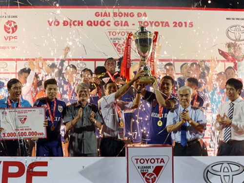 Tổng kết V.League 2015 (Kỳ cuối) - CLB B.Bình Dương: Chơi tiền