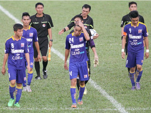 VCK U.21 QG báo Thanh Niên - cúp Clear Men 2015: HN.T&T, Bình Định vào bán kết
