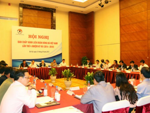 Café 24h số 26: Bóng đá Việt Nam trước thềm ‘hội nghị Diên Hồng’