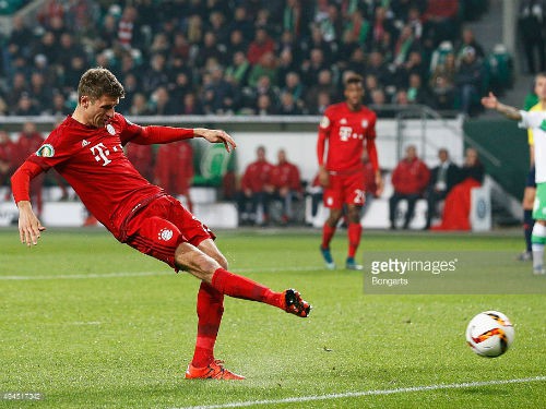 Thomas Muller ‘kịch cũ soạn lại’ và hai bàn thắng