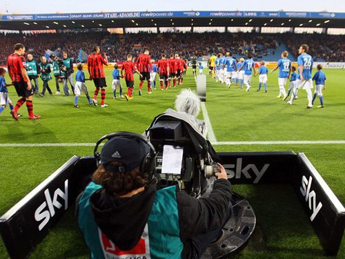 Truyền hình giúp Premier League có quỹ lương hơn La Liga 104%