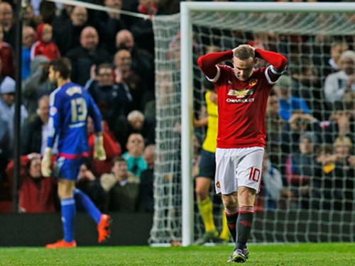 Van Gaal: “Họ làm tôi quá thất vọng!”