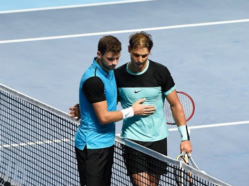Nadal và Dimitrov thay nhau trổ tài đá bóng tại Basel Open