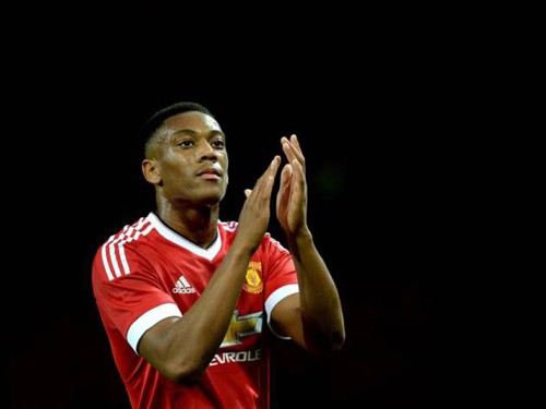 Zidane: “Đặt Martial cạnh Henry là bất hợp lý”