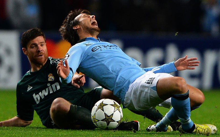 Khủng hoảng chấn thương: Do Arsenal thích... than vãn