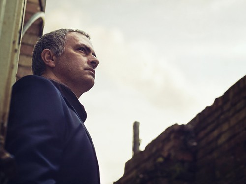 Abramovich rất mát tay khi “thay ngựa giữa dòng”!