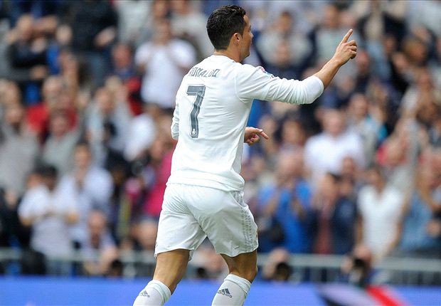 Real Madrid 3-1 Las Palmas: Ronaldo có nạn nhân thứ 30, Real vững ngôi đầu
